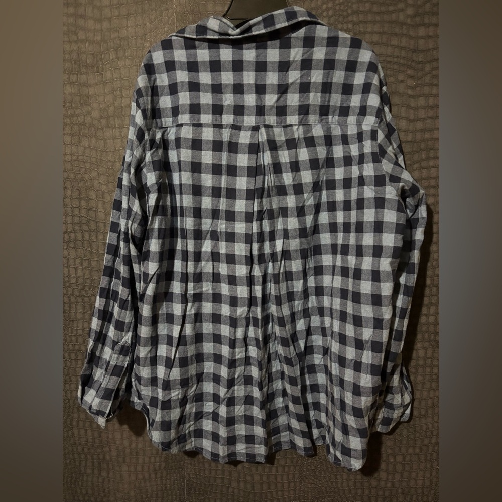 💙GRAYSON long sleeve button up - Picture 2 of 4